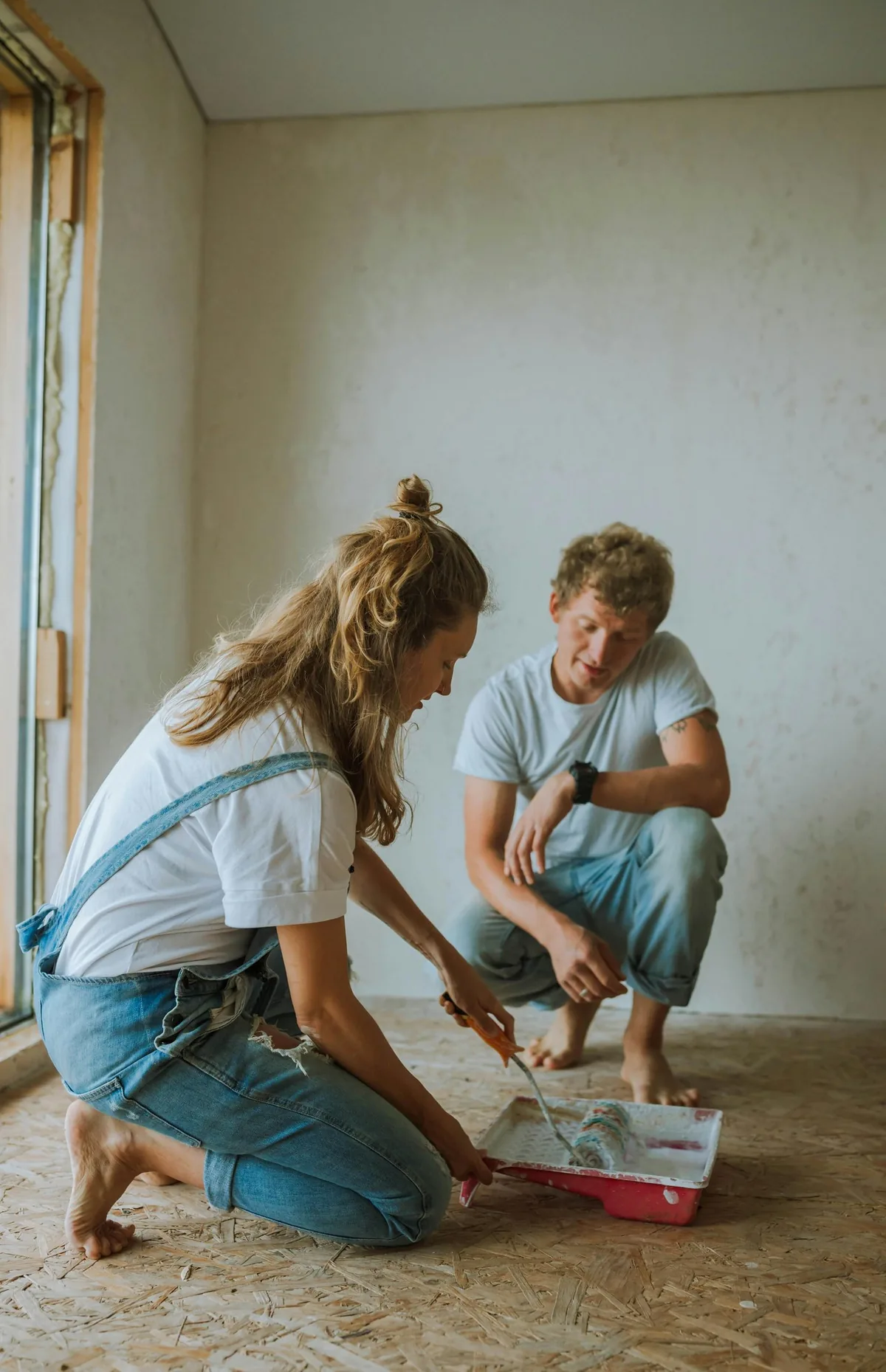 Propriétaires préparant les matériaux du chantier